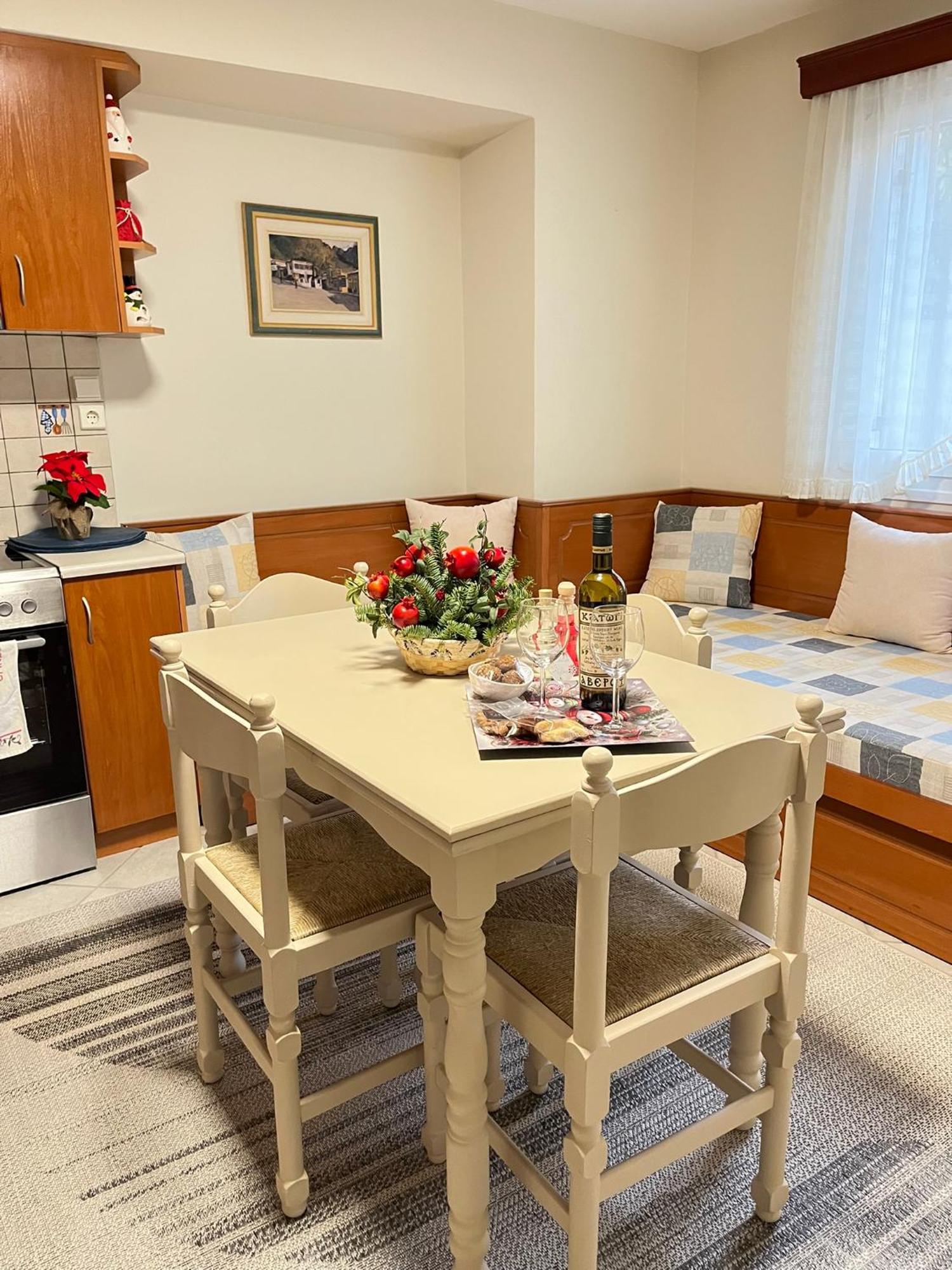 Three Elements Apartment โคนิทซา ภายนอก รูปภาพ
